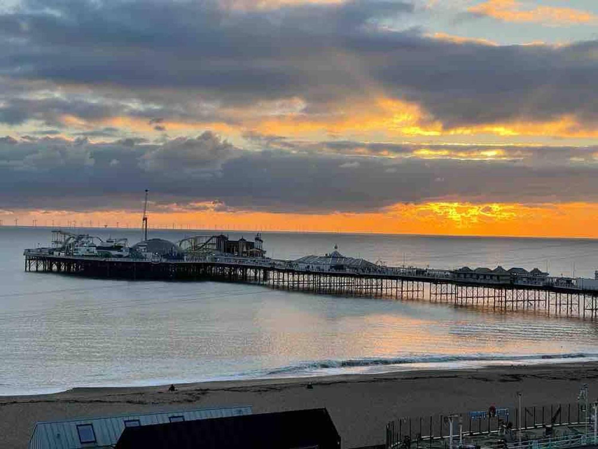 Seaview Regency Apartment With Private Parking Brighton Exterior foto